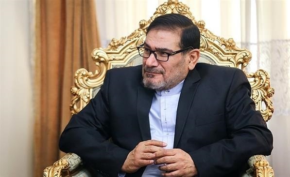 شمخاني: صحبت کردن در مورد بازبيني برجام، بياني وقيحانه و ناشي از توهم رئيس جمهور امريکاست