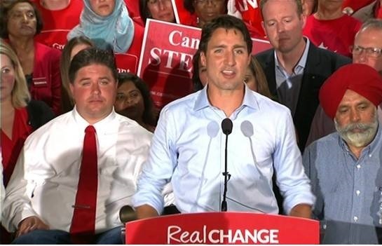 «سلطان سلفی» دنیای سیاست کیست؟+عکس «سلطان سلفی» دنیای سیاست کیست؟+عکس