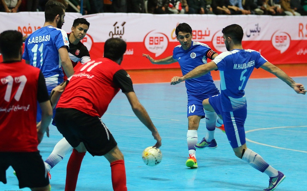 تغییر یک روزه بازی گیتی پسند با پارسیان