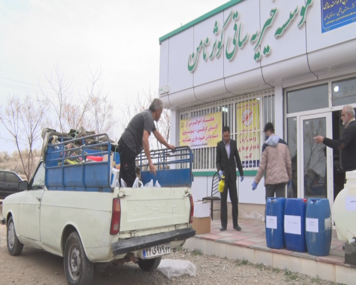 توزیع ۴۰۰بسته بهداشتی رایگان در روستای نامن داورزن