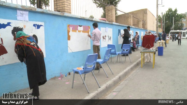 اجرای نقاشی دیواری کودکان با موضوع صفویه اجرای نقاشی دیواری کودکان با موضوع صفویه