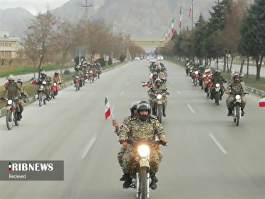 رژه موتور سواران از فرودگاه تا گلزار شهدای کرمانشاه رژه موتور سواران از فرودگاه تا گلزار شهدای کرمانشاه