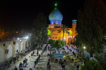 احیا شب قدر در جوار حرم علی بن حمزه (ع) شیراز