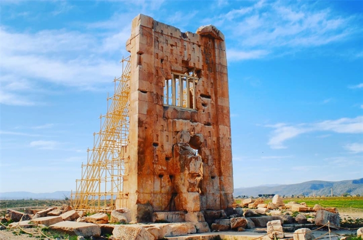 مدیر پایگاه مجموعه میراث جهانی پاسارگاد خبرداد: مدیر پایگاه مجموعه میراث جهانی پاسارگاد خبرداد: