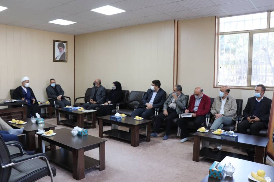 جلسه انجمن کتابخانه های عمومی شهرستان رباط کریم برگزار شد جلسه انجمن کتابخانه های عمومی شهرستان رباط کریم برگزار شد