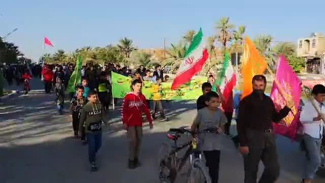 برگزاری همایش پیاده روی خانوادگی در بافق برگزاری همایش پیاده روی خانوادگی در بافق