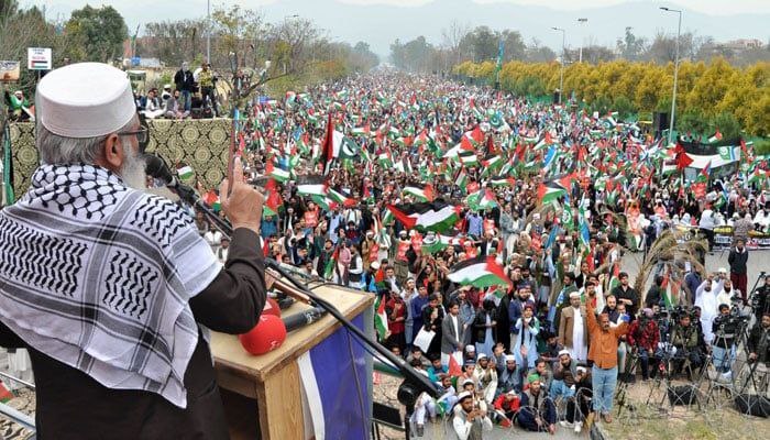 تظاهرات علیه نسل کشی در غزه در شهرهای اروپا تظاهرات علیه نسل کشی در غزه در شهرهای اروپا