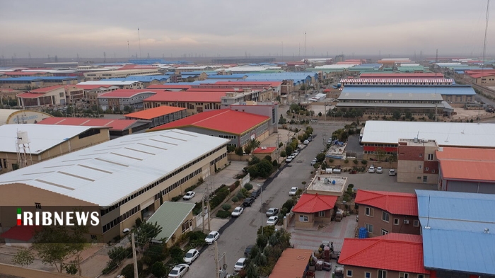 ظرفیت برق شهرکهای صنعتی قم ۱۰۰ مگاوات اضافه میشود ظرفیت برق شهرکهای صنعتی قم ۱۰۰ مگاوات اضافه میشود