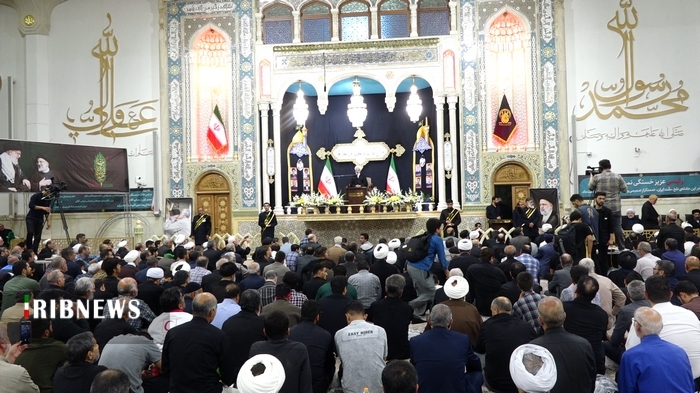 برگزاری مراسم بزرگداشت شهدای خدمت از سوی رهبر معظم انقلاب در قم برگزاری مراسم بزرگداشت شهدای خدمت از سوی رهبر معظم انقلاب در قم