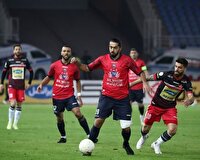 جدال دیدنی نساجی با پرسپولیس