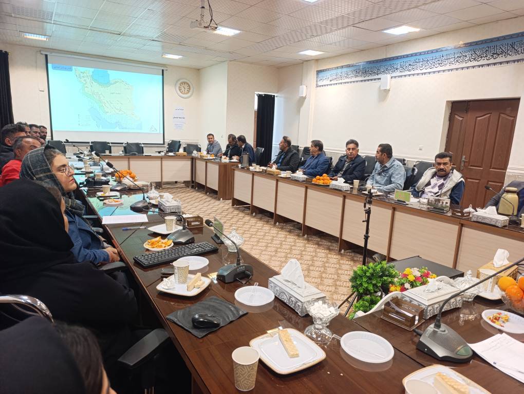 کارگاه آموزشی کوهنوردی در چرام