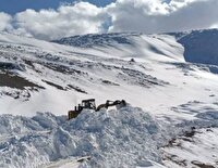 نجات یک راننده کامیونت بعد از ۵ روز از برف در جاده‌های کوهستانی اولنگ رامیان