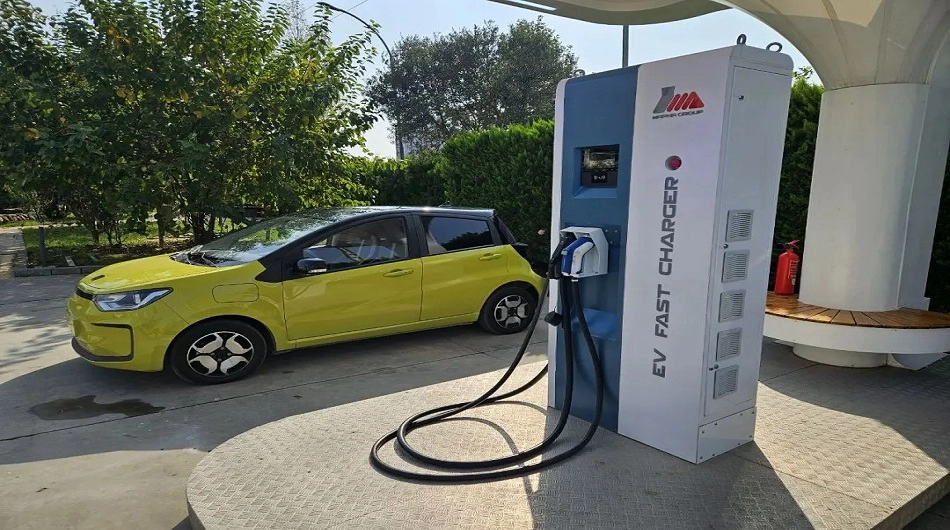 بزرگترین ایستگاه شارژ برقی کشور فردا افتتاح می شود بزرگترین ایستگاه شارژ برقی کشور فردا افتتاح می شود