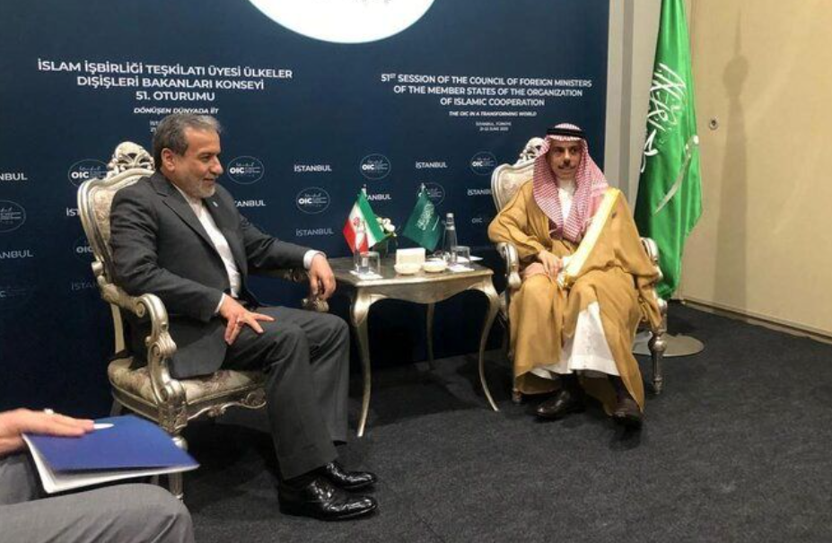 دیدار عراقچی با وزرای خارجه عربستان، عراق و قطر در استانبول