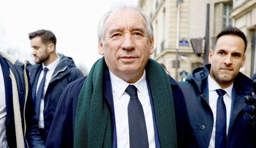 دولت فرانسه برای بار سوم سقوط کرد