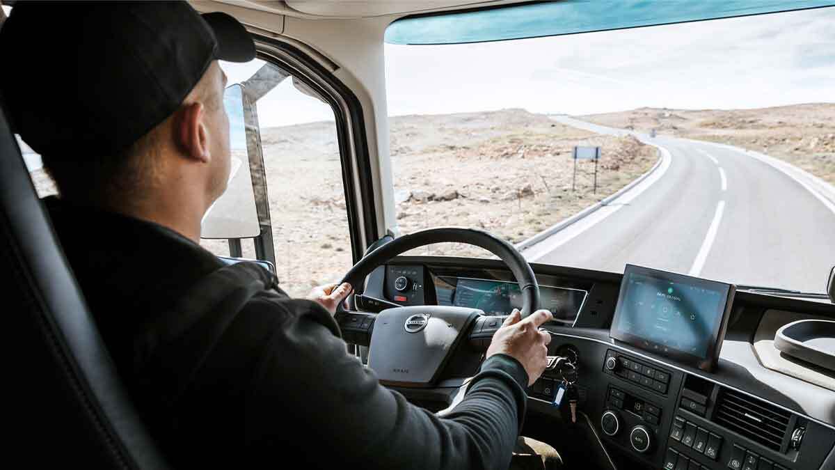 تصویب کلیات طرح بیمه رانندگان حمل و نقل بار و مسافر