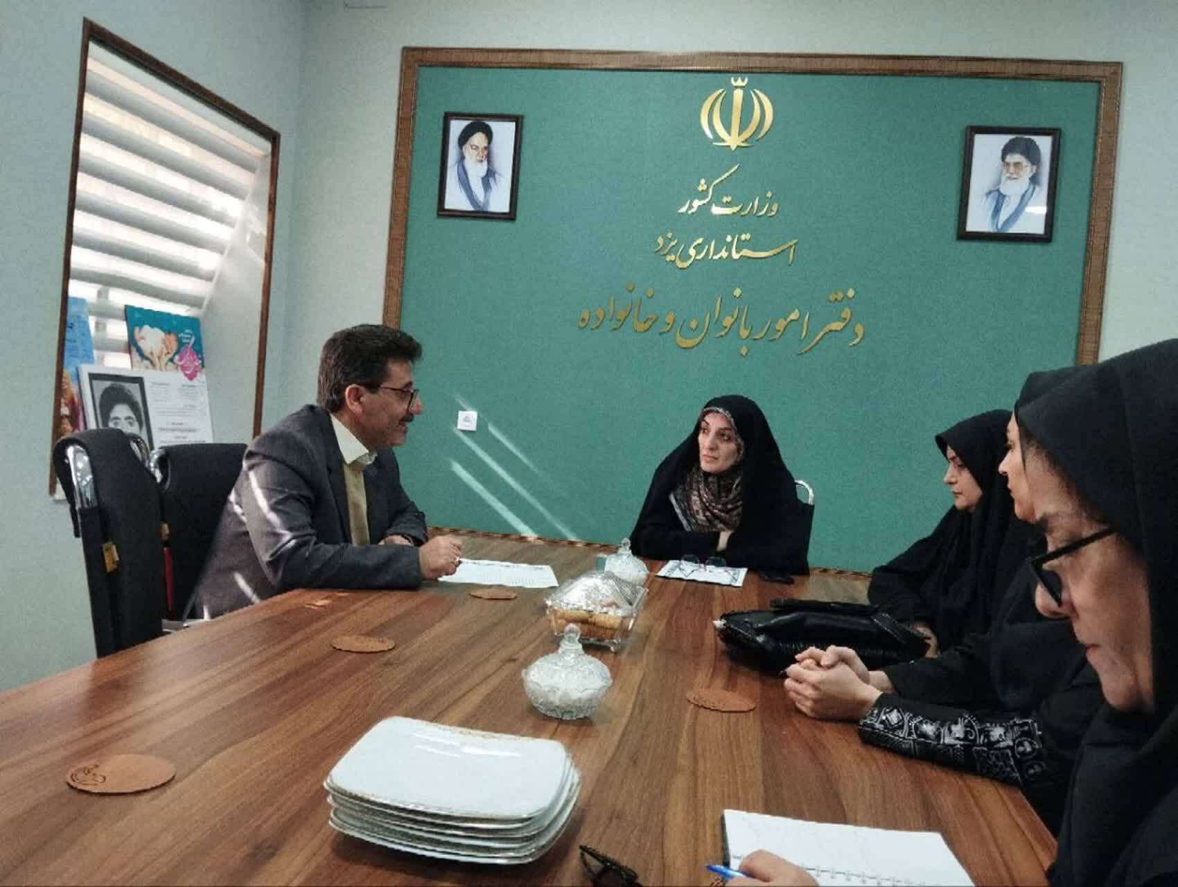 سهم ۴ درصدی بانوان یزدی از اهدای خون سهم ۴ درصدی بانوان یزدی از اهدای خون