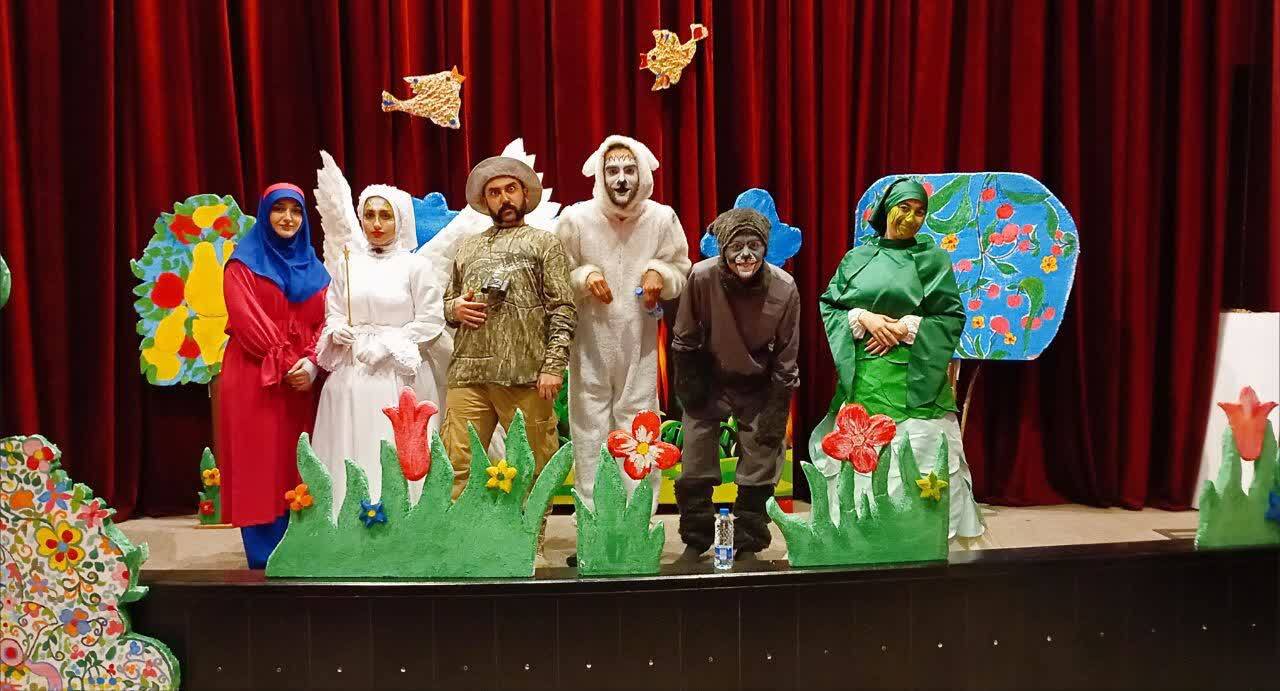 اجرای نمایش کودک و نوجوان جنگل پرماجرا  در خوی