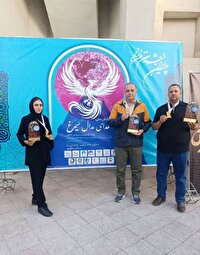 دریافت نشان سیمرغ کوه‌های ایران توسط کوهنوردان خراسان جنوبی