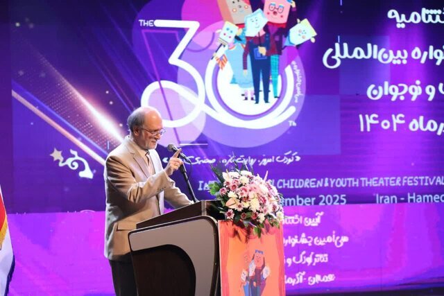 تاکید سرپرست معاونت هنری وزارت ارشاد بر نقش نمایش در رشد کودکان