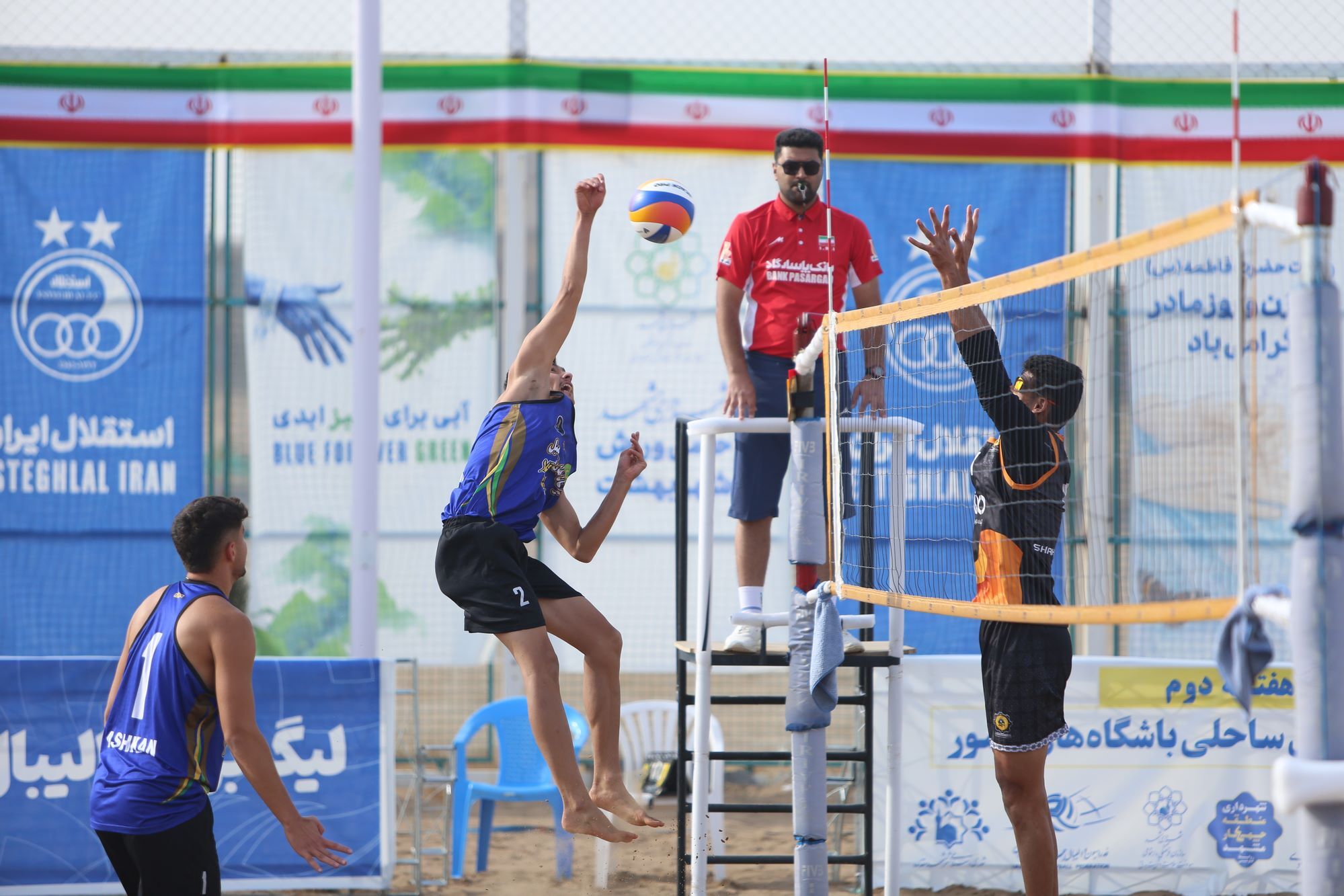 لیگ برتر والیبال ساحلی؛ فینالیست‌های گروه یک در هفته دوم مشخص شدند