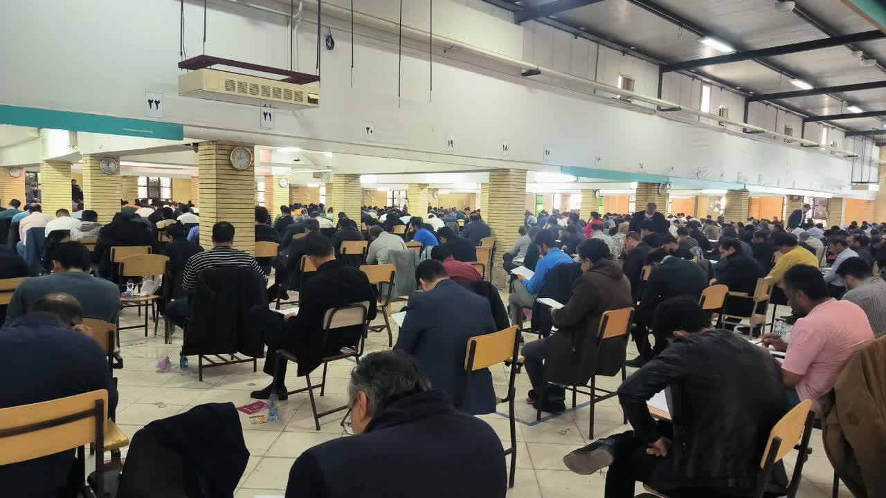 رقابت یک هزار و ۵۵۷ داوطلب یزدی در آزمون وکالت ۱۴۰۴