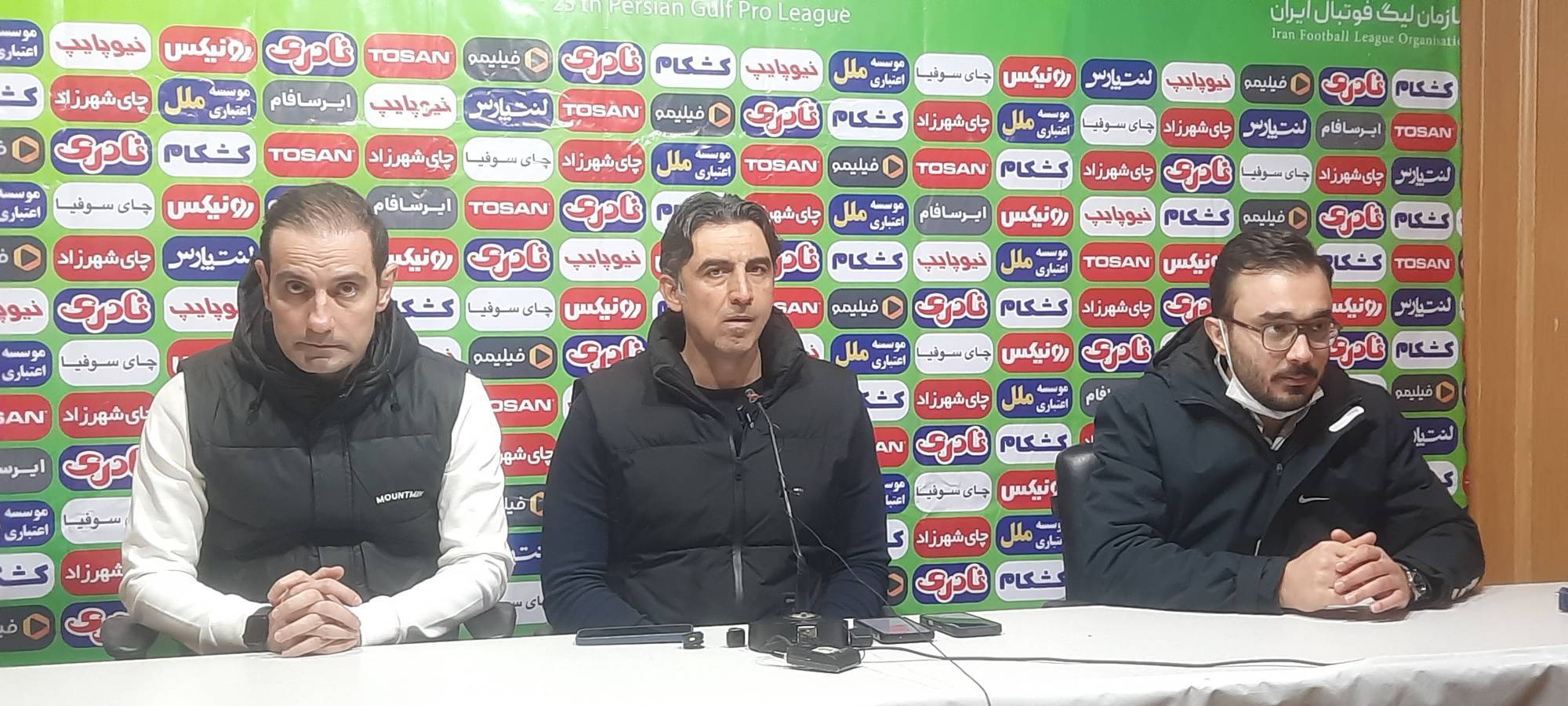 ذوب آهن و خیبرخرم آباد ذوب آهن و خیبرخرم آباد