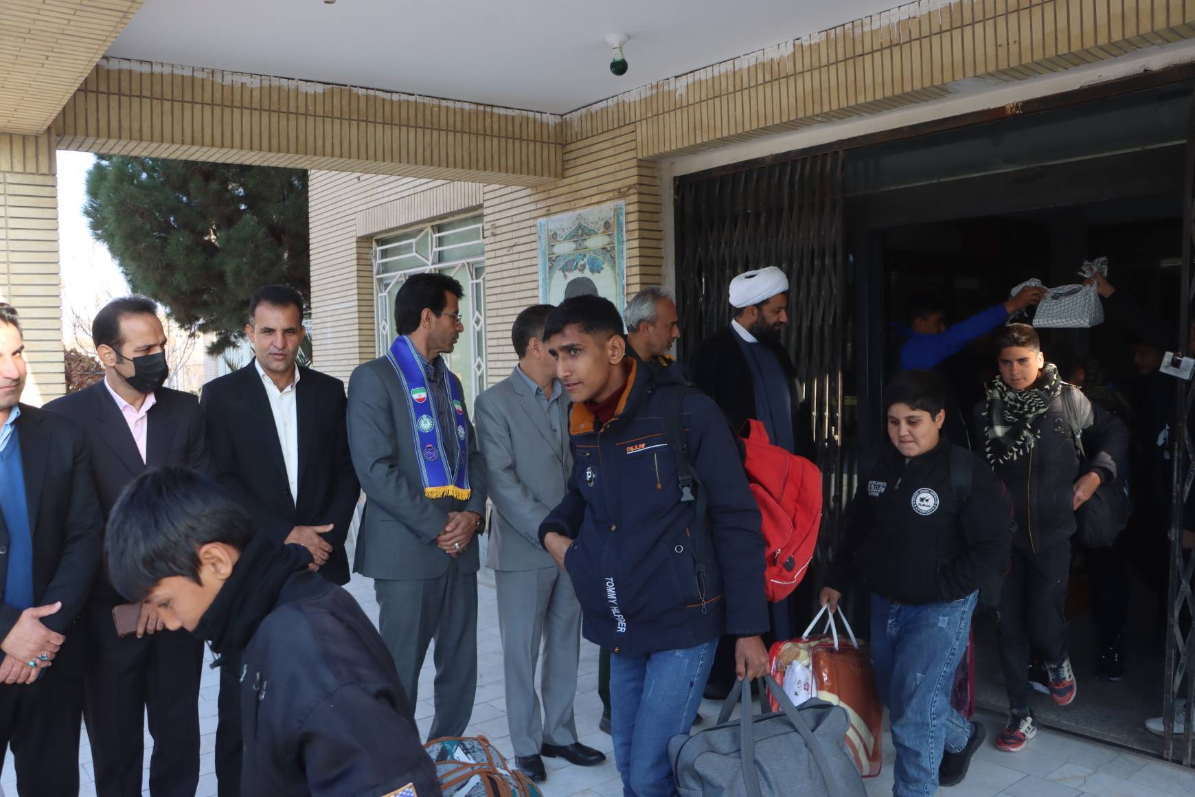 اعزام ۱۶۰ دانشآموز خوافی به مناطق عملیاتی جنوب کشور اعزام ۱۶۰ دانشآموز خوافی به مناطق عملیاتی جنوب کشور